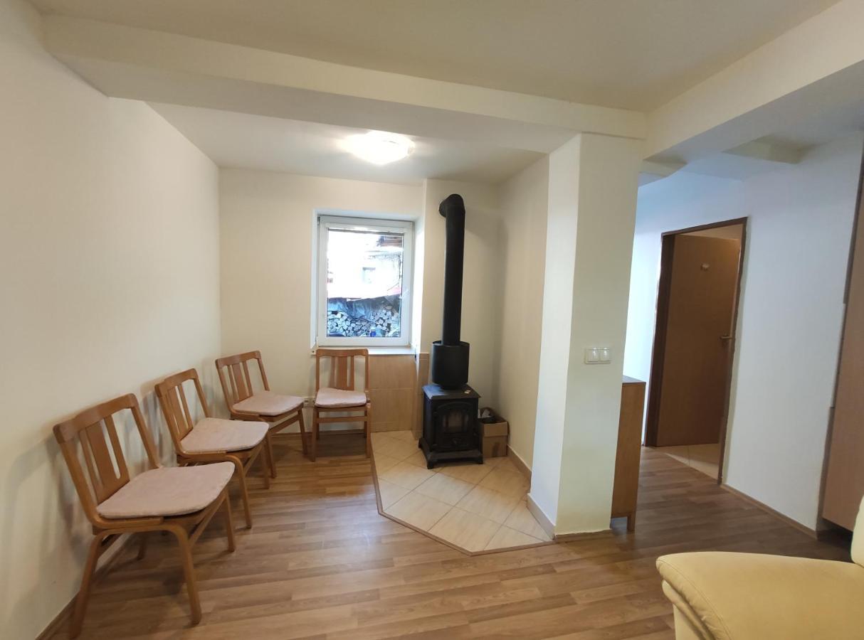 Apartman Hulin, Chrastany - Bily Екстериор снимка